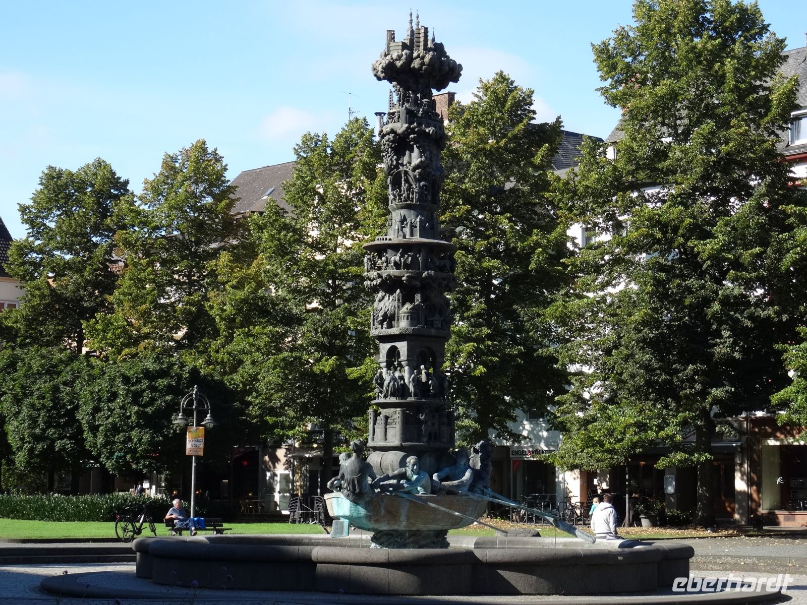 Koblenz - Historiensäule auf dem Görresplatz &ndash; &copy; Hans-Joachim Trutz (Eberhardt TRAVEL)