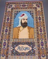Der berühmte Dichter Nizami, verewigt auf einem Teppich in Baku &ndash; &copy; Simone Willner (Eberhardt TRAVEL)