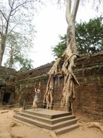 Staunen in Ta Prohm &ndash; &copy; Laura Schwanitz (Eberhardt TRAVEL)