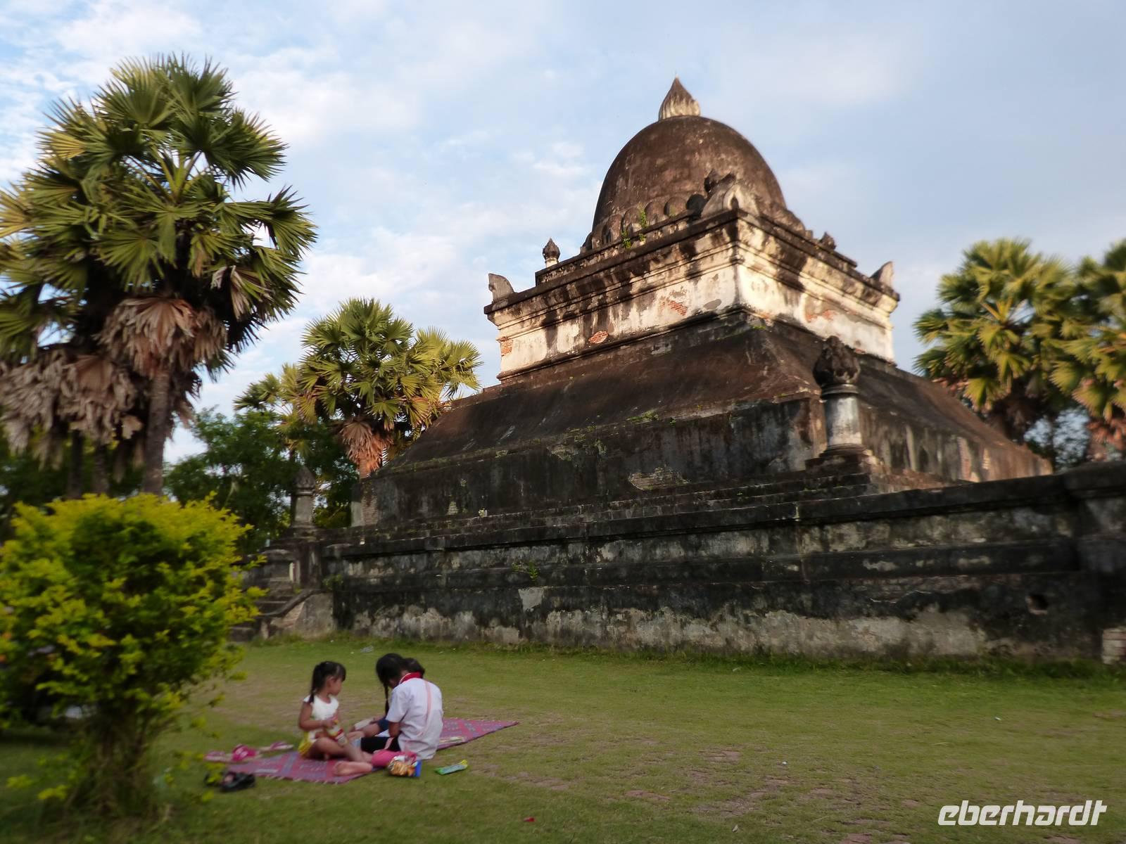 028. Wat Visoun Narath, Luang Prabang, Laos &ndash; &copy; Maria Michel (Eberhardt TRAVEL)