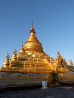 358. Kuthodaw Pagode, Mandalay, Myanmar &ndash; &copy; Maria Michel (Eberhardt TRAVEL)