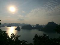 068 Halong-Bucht &ndash; &copy; Ngoc Anh Nguyen (Eberhardt TRAVEL)