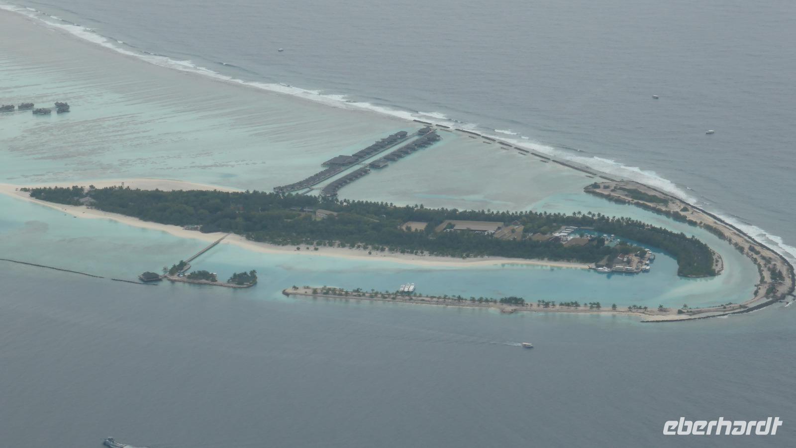 Abflug: ein letzter Blick auf Lankanfinolhu &ndash; &copy; Frank Nimschowski (Eberhardt TRAVEL)