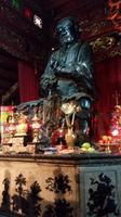 Literatur Tempel Hanoi &ndash; &copy; Christina Schwarz (Eberhardt TRAVEL)