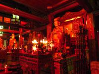 Literatur Tempel Hanoi &ndash; &copy; Christina Schwarz (Eberhardt TRAVEL)