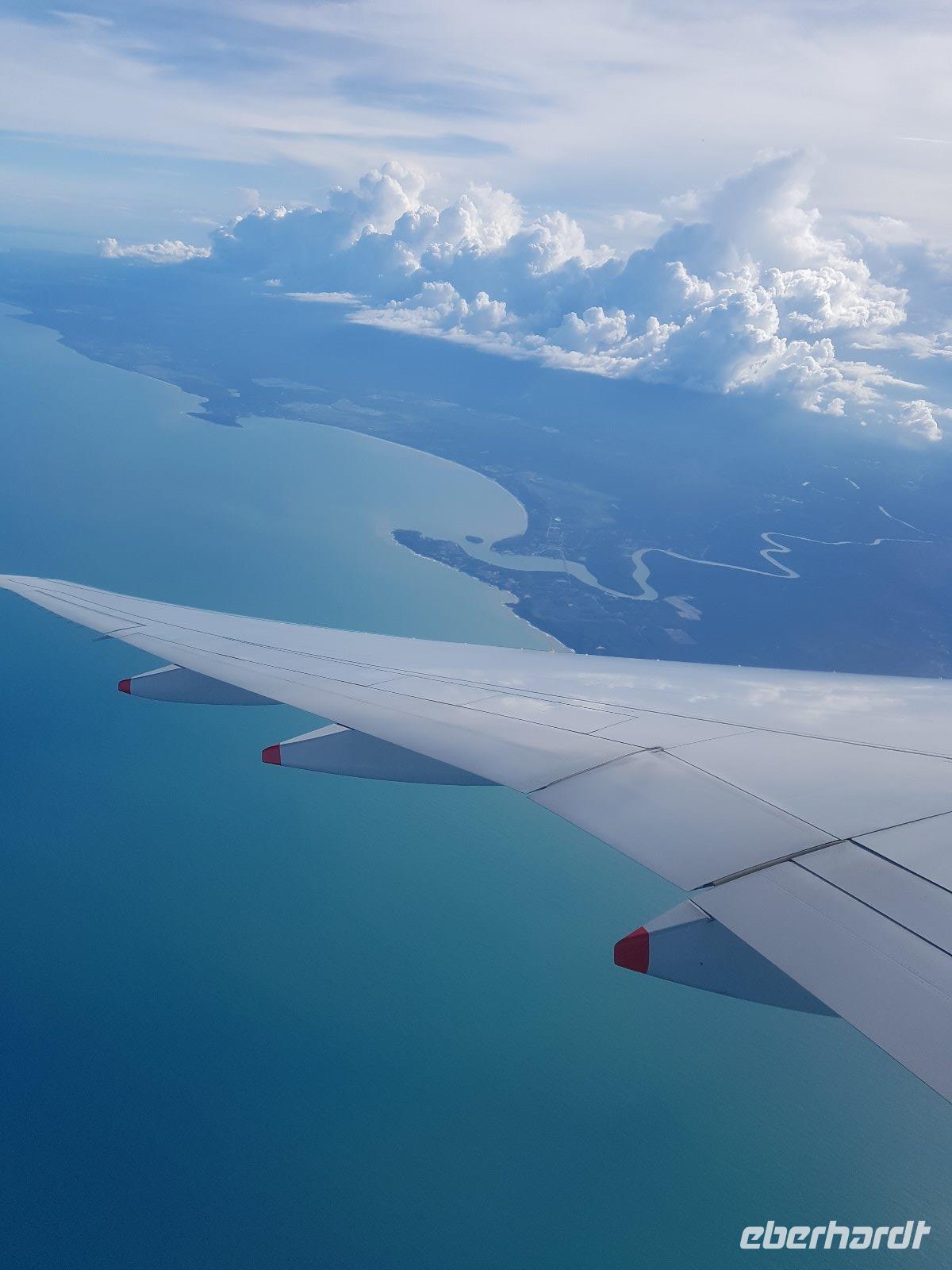 0201_Anflug Singapur &ndash; &copy; Jörg Nesse (Eberhardt TRAVEL)