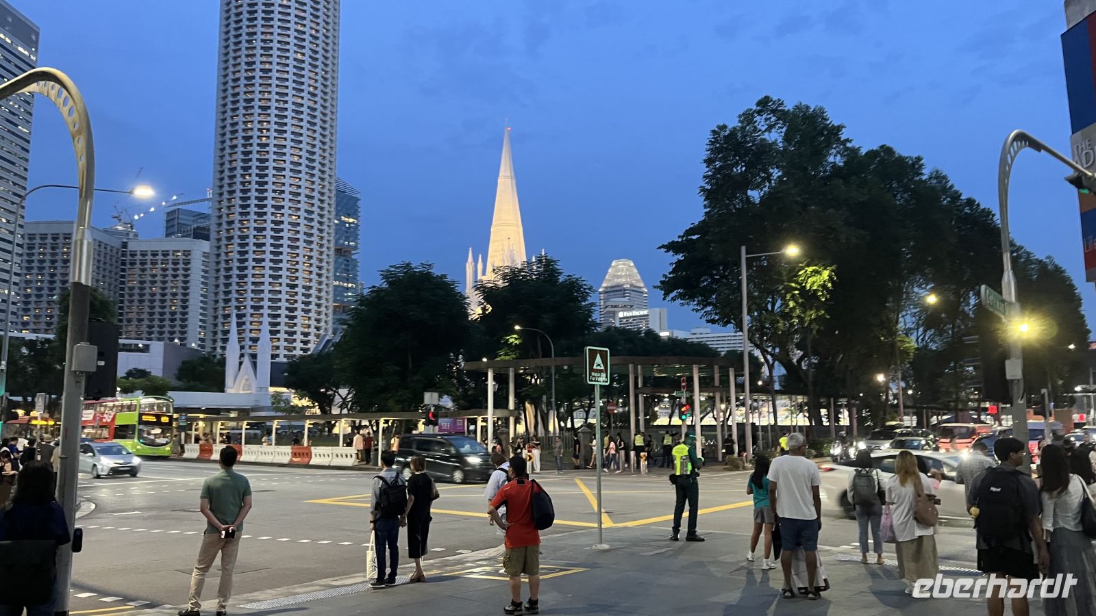 Singapur bei Nacht &ndash; &copy; Valentin Meyer-Plath (Eberhardt TRAVEL)