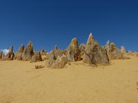 319.Pinnacles-Nambung NP &ndash; &copy; Maria Michel (Eberhardt TRAVEL)