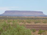 P1030335-Mount Connor in der Nähe von Alice Springs &ndash; &copy; Linda Hartge (Eberhardt TRAVEL)