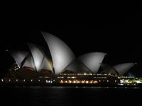 Oper bei Nacht &ndash; &copy; Anett Scheffler (Eberhardt TRAVEL)