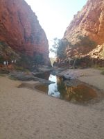 Simpsons Gap, Mac Donnell Ranges &ndash; &copy; Jürgen Müller (Eberhardt TRAVEL)