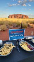 72 Umtrunk am Uluru  &ndash; &copy; Susanne Schirmann (Eberhardt TRAVEL)