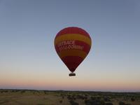 Ballonfahrt über das Outback &ndash; &copy; Sabine Letzybyll (Eberhardt TRAVEL)