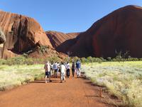 Uluru Walks &ndash; &copy; Sabine Letzybyll (Eberhardt TRAVEL)