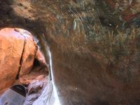 Uluru - Felsmalereien &ndash; &copy; Andreas Wolfsteller (Eberhardt TRAVEL)