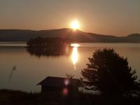 Am Batak - See um 6.11 Uhr &ndash; &copy; Betina Marinow (Eberhardt TRAVEL)