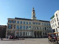 Rathausplatz &ndash; &copy; Steffi Zimmermann (Eberhardt TRAVEL)