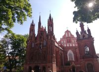 Vilnius - St. Anna Kirch.jpg &ndash; &copy; Marieta Beck (Eberhardt TRAVEL)