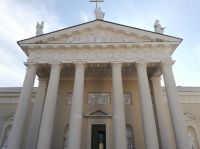 Vilnius - das Portal der Kathedrale.jpg &ndash; &copy; Marieta Beck (Eberhardt TRAVEL)