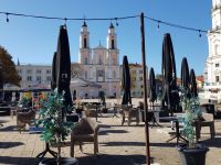Stadtführung in Kaunas - Rathausplatz(5).jpg &ndash; &copy; Steffi Lambrecht (Eberhardt TRAVEL)