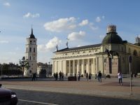 Vilnius: An der Kathedrale &ndash; &copy; Inge Bily (Eberhardt TRAVEL)
