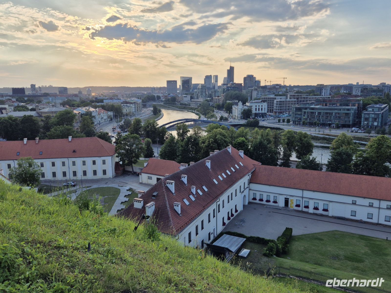 Tag 2 - Vilnius - Sonnenuntergang 2 &ndash; &copy; Jana Wessendorf (Eberhardt TRAVEL)