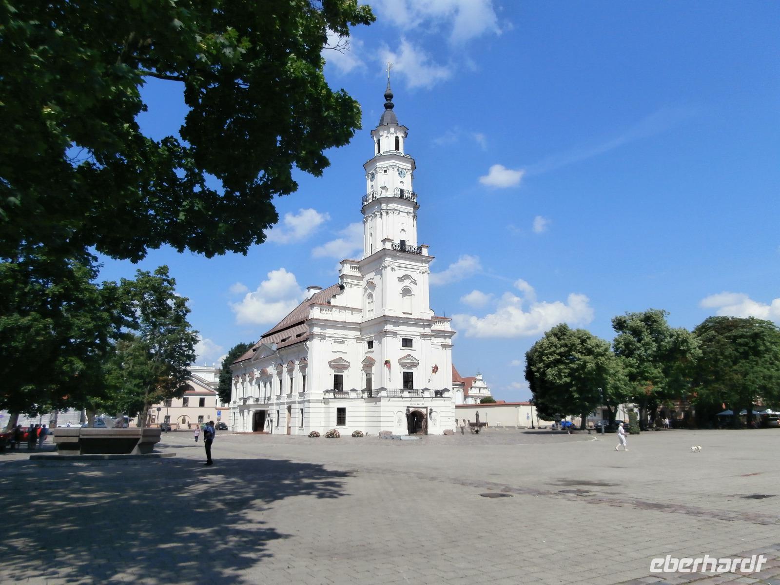 Kaunas-Rathaus &ndash; &copy; Ingrid Langer (Eberhardt TRAVEL)