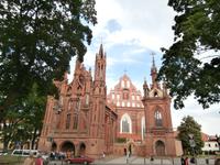 Vilnius-das Ensemble der Annen-und Bernhardiner-Kirchen &ndash; &copy; Ingrid Langer (Eberhardt TRAVEL)