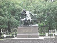 Puschkin-Denkmal in Puschkin &ndash; &copy; Inge Bily (Eberhardt TRAVEL)