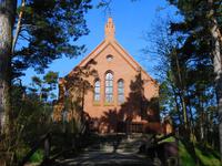 Litauen_Kurische_Nehrung_Nidden_Friedhof_Kirche_1888 (2) &ndash; &copy; Andreas Höhn (Eberhardt TRAVEL)