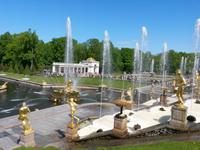 Russland_Petersburg_Peterhof_Neptunfontäne (1) &ndash; &copy; Andreas Höhn (Eberhardt TRAVEL)