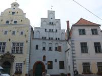 3 Brüder in Riga &ndash; &copy; Philipp Schmitz (Eberhardt TRAVEL)