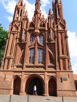 Litauen - Vilnius - Annenkirche  &ndash; &copy; Martina Häselbarth (Eberhardt TRAVEL)