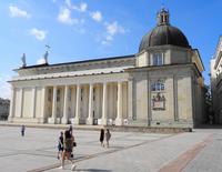 Litauen - Vilnius - Kathedrale Seitenansicht &ndash; &copy; Martina Häselbarth (Eberhardt TRAVEL)