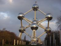 Tag 2 - 01 - Stadtrundfahrt BrÜssel - Fotostopp am Atomium (3) &ndash; &copy; Sabine Heitzer (Eberhardt TRAVEL)