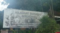 110. Semenggoh Wildlife Centre - Orang Utans &ndash; &copy; Teresa Rumpel (Eberhardt TRAVEL)