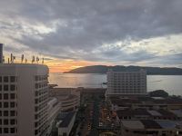 303. Sonnenuntergang in Kota Kinabalu &ndash; &copy; Teresa Rumpel (Eberhardt TRAVEL)