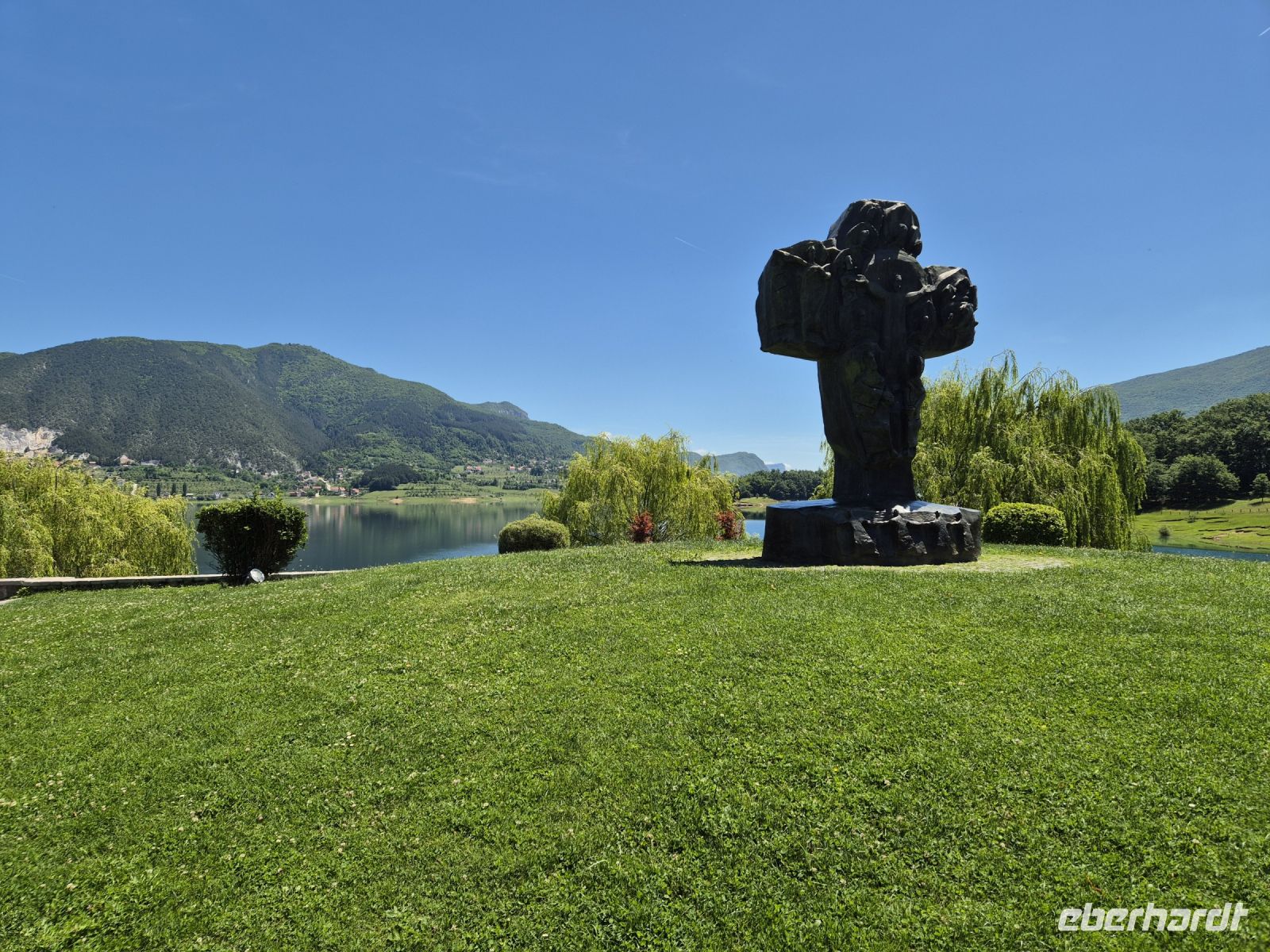 Tag 4 - Rama-See - Franziskanerkloster 1 &ndash; &copy; Jana Wessendorf (Eberhardt TRAVEL)