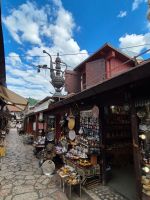 Tag 2 - Stadtführung in Sarajevo - Kupfergasse.jpg &ndash; &copy; Jana Wessendorf (Eberhardt TRAVEL)