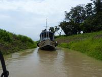 118 Amazonas - Upps, Gegenverkehr &ndash; &copy; Jens Petzoldt (Eberhardt TRAVEL)