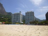 Am Strand von Rio (2) &ndash; &copy; Sylvia Sann (Eberhardt TRAVEL)