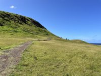 Rundgang am Steinbruch Ranu Raraku &ndash; &copy; Jacob Spangenberg (Eberhardt TRAVEL)