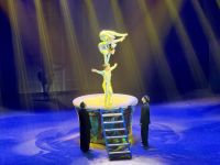 Akrobatikshow, Peking &ndash; &copy; Mareike Schmidt (Eberhardt TRAVEL)