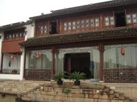 &copy; 6097 (Eberhardt TRAVEL)