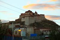 278 Burg vn Gyantse &ndash; &copy; Denise Hartmann (Eberhardt TRAVEL)