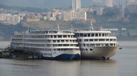 1172_rechts unser Yangtze-Kreuzfahrtschiff &ndash; &copy; Nadine Schulz (Eberhardt TRAVEL)