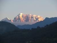 1804 Begnas-Lake - Anapurna-Kette - Sonnenaufgang &ndash; &copy; Annette Weise (Eberhardt TRAVEL)