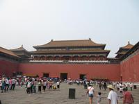 Eingang zum Kaiserpalast &ndash; &copy; Vicky Kern (Eberhardt TRAVEL)