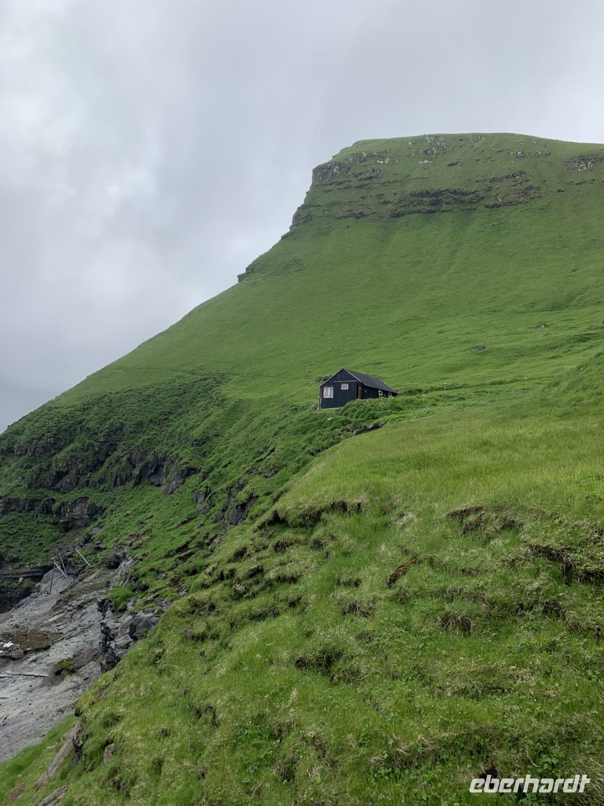 Das Dorf Trøllanes - Kalsoy - Färöer Inseln &ndash; &copy; René Wächtler (Eberhardt TRAVEL)