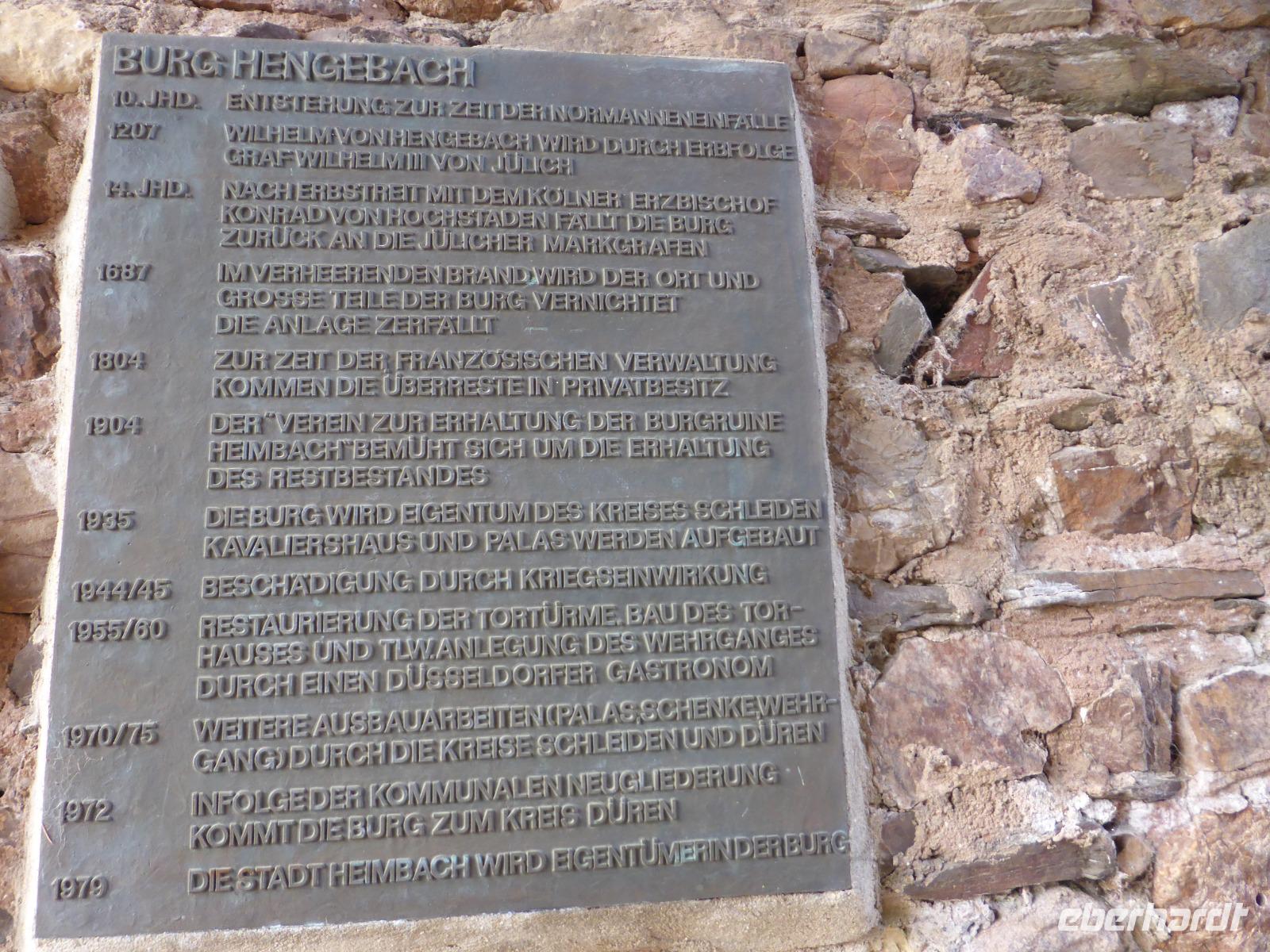 Zur Geschichte der Burg Hengebach. &ndash; &copy; Birgit Hornung (Eberhardt TRAVEL)
